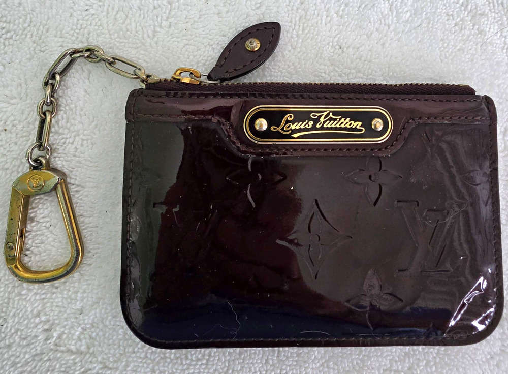 Louis Vuitton Amarente Vernis Monogram Pochette Cles MM Coin Purse w/COA